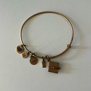 Alex & Ani Bracelet: 2018 Grad Cap